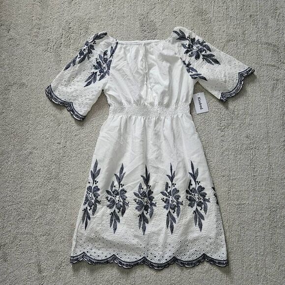 Kindred Embroidered Cotton Sundress Size Small in White - Picture 3 of 8